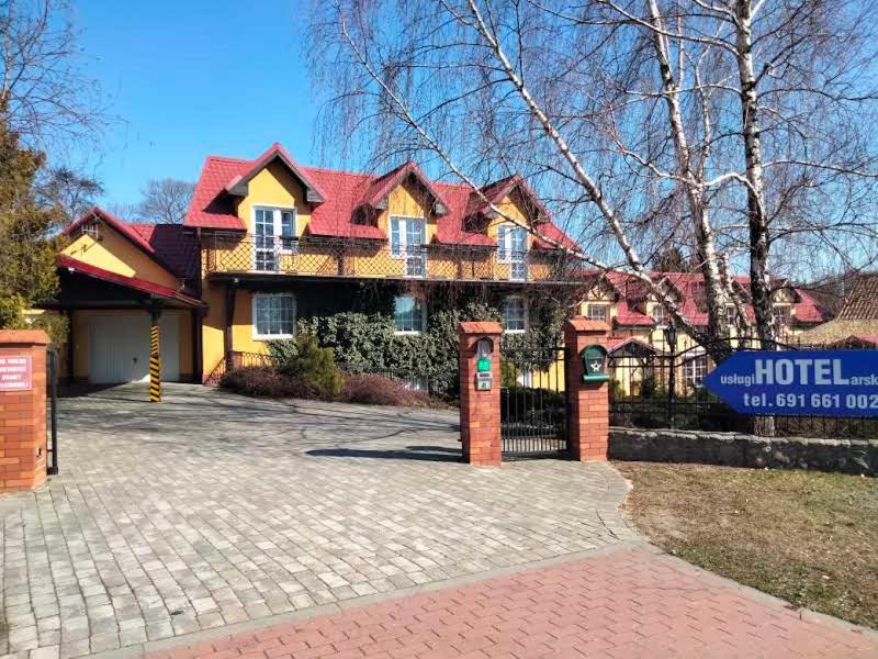 Zajazd Restauracja Machliny Bagian luar foto