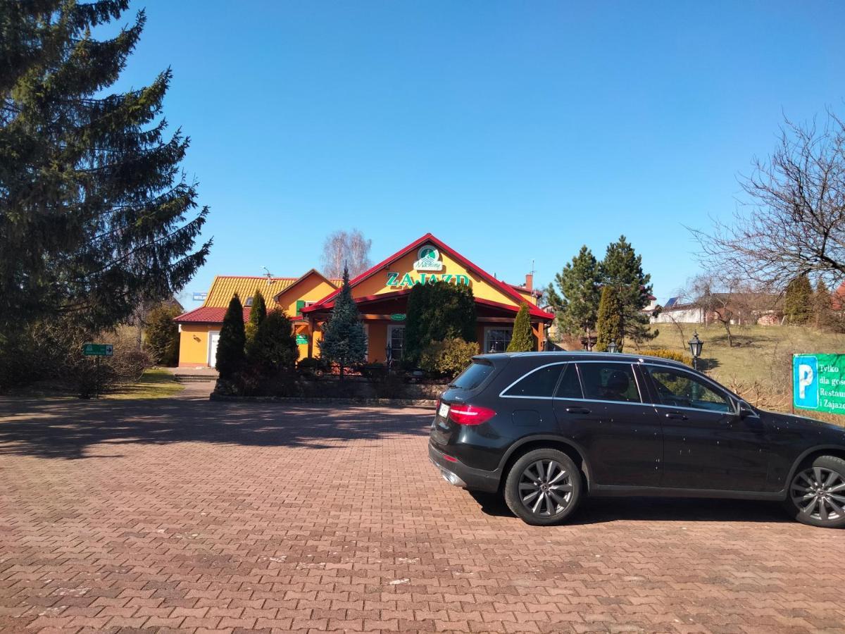 Zajazd Restauracja Machliny Bagian luar foto